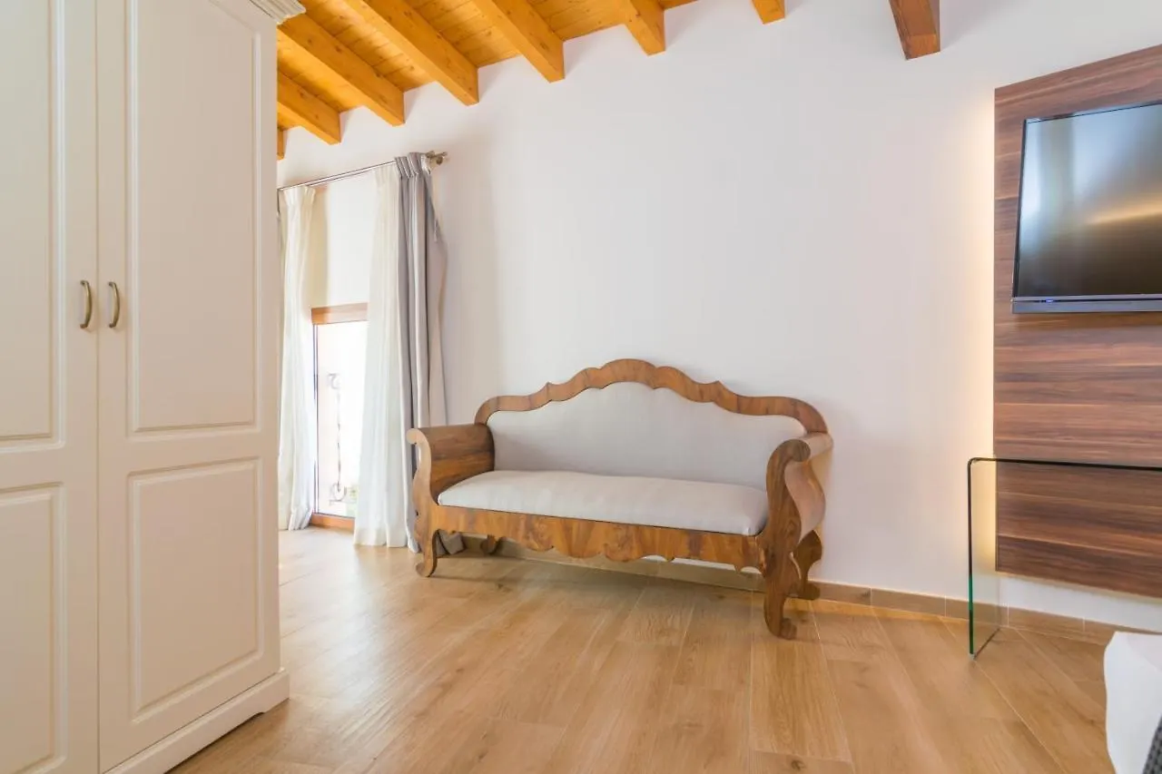*** Hotel Central Maria Spain